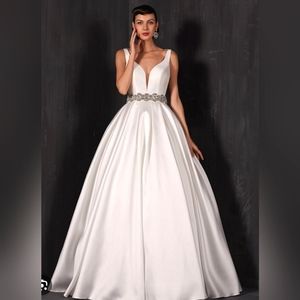 Calla Blanche A line wedding dress with pockets